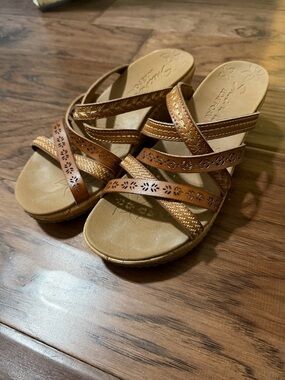 Women’s Skechers Casual Strappy Wedge Sandals in Brown